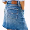 Tommy Jeans miniskjørt i denim med høy midje