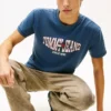 Tommy Jeans T-skjorte med bølget flagglogo
