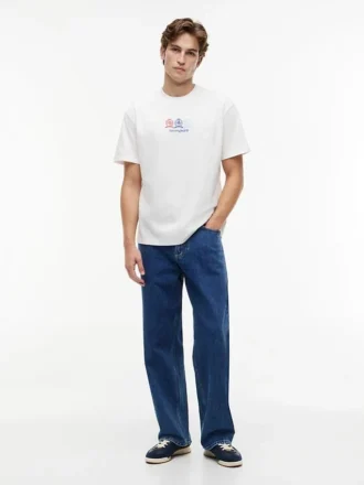 Tommy Jeans T-skjorte med flere logoer