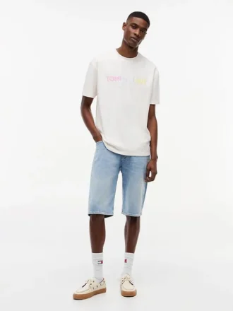 Tommy Jeans T-skjorte med gradientlogo