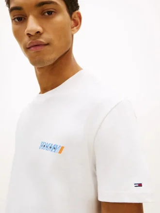 Tommy Jeans T-skjorte med logo på ryggen