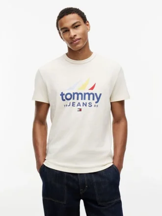 Tommy Jeans T-skjorte med seilingslogo