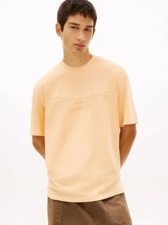 Tommy Jeans T-skjorte med slitt logo