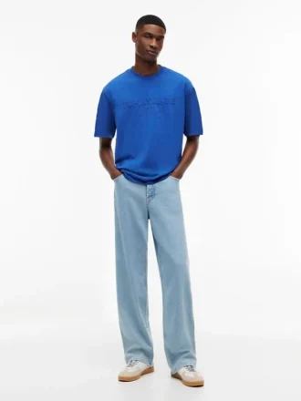 Tommy Jeans T-skjorte med slitt logo