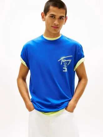Tommy Jeans T-skjorte med spraymalingslogo