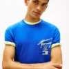 Tommy Jeans T-skjorte med spraymalingslogo