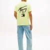 Tommy Jeans T-skjorte med spraymalingslogo