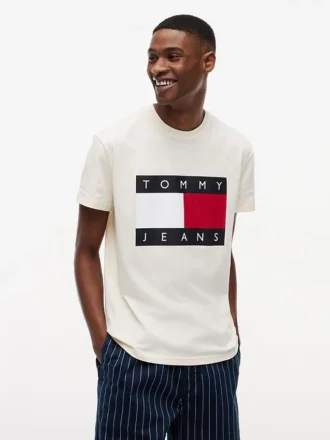 Tommy Jeans T-skjorte med stort flagglogo