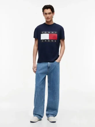 Tommy Jeans T-skjorte med stort flagglogo