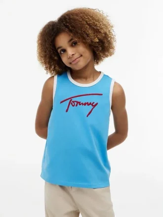 tommy logo tanktop med skrift for barn 1 3 330x440 - Tommy-logo-tanktop med skrift for barn