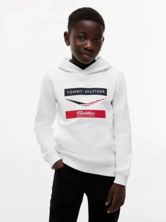 Tommy x Cadillac F1® Team Chevron-hettegenser for barn