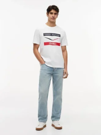 Tommy x Cadillac F1® Team Chevron T-skjorte