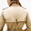 Trenchcoat med dobbeltspent belte