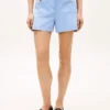 Twill-shorts med lommer og gullknapper