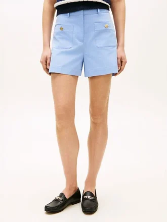 Twill-shorts med lommer og gullknapper