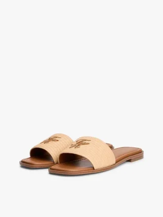 Vevde sandaler med monogram