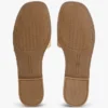Vevde sandaler med monogram